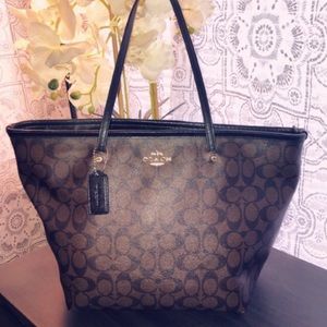 Coach tote
